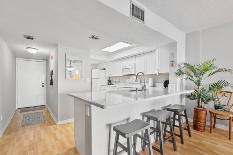 Condominio en venta en Cocoa Beach, Florida, 2 dormitorios, 116.69 m2 № 2138983 - foto 10