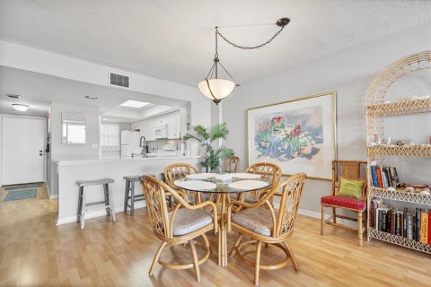 Condominio en venta en Cocoa Beach, Florida, 2 dormitorios, 116.69 m2 № 2138983 - foto 9
