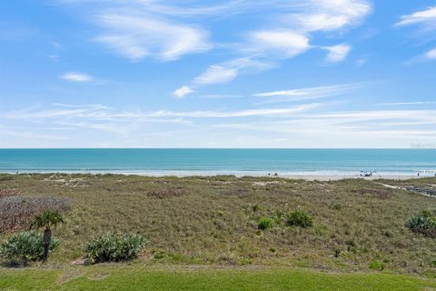 Condo à Cocoa Beach, Floride, 2 chambres  № 2138983