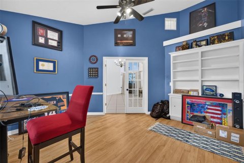 House in Lake Mary, Florida 4 bedrooms, 258.27 sq.m. № 2399164 - photo 9
