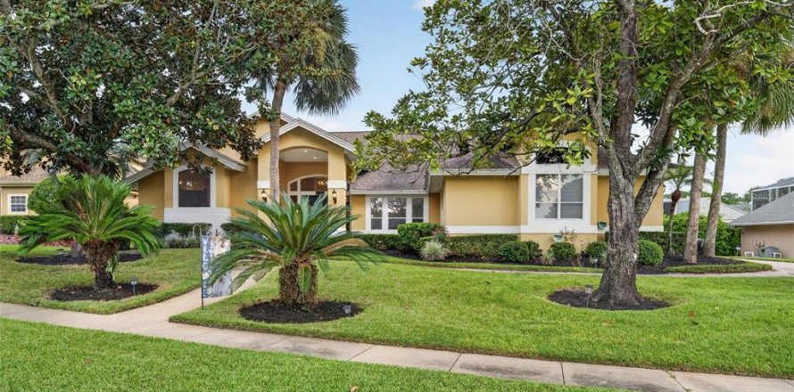 House in Lake Mary, Florida 4 bedrooms, 258.27 sq.m. № 2399164