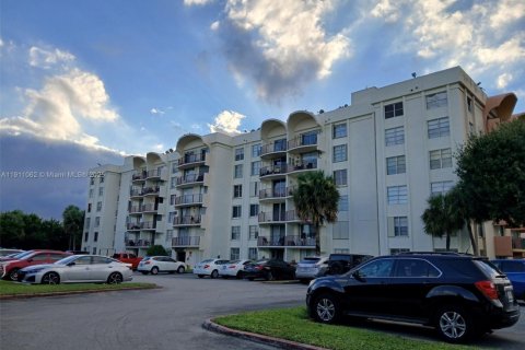 Condo in Miami, Florida, 2 bedrooms  № 1966954