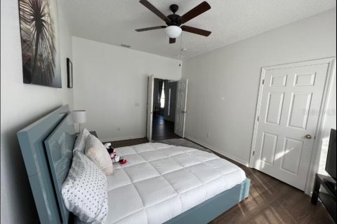 House in Davenport, Florida 5 bedrooms, 220.74 sq.m. № 1542163 - photo 21