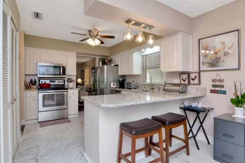 House in Tampa, Florida 3 bedrooms, 135.08 sq.m. № 1723405 - photo 18