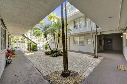 Condo in Fort Lauderdale, Florida, 2 bedrooms  № 2088009 - photo 29