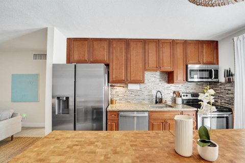 Condo in Fort Lauderdale, Florida, 2 bedrooms  № 2088009 - photo 13