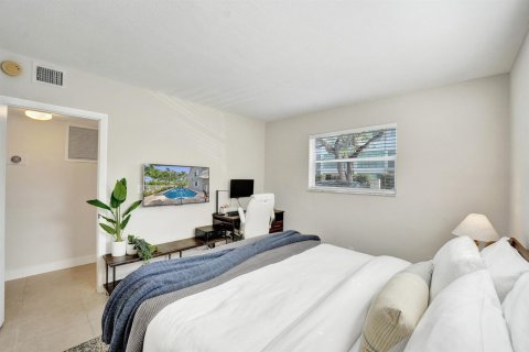 Condo in Fort Lauderdale, Florida, 2 bedrooms  № 2088009 - photo 23