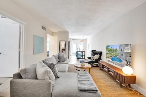 Condo in Fort Lauderdale, Florida, 2 bedrooms  № 2088009 - photo 7