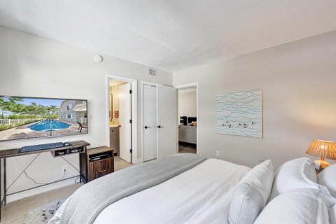 Condo in Fort Lauderdale, Florida, 2 bedrooms  № 2088009 - photo 20