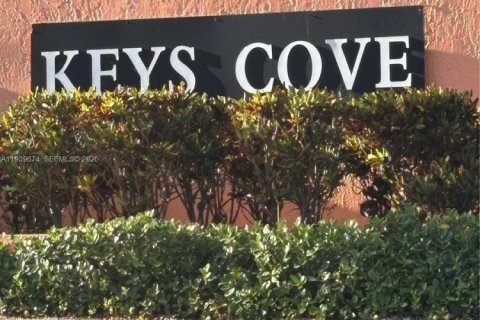 Снять в аренду виллу или дом в Хомстед, Флорида 3 спальни, № 1997024 - фото 3