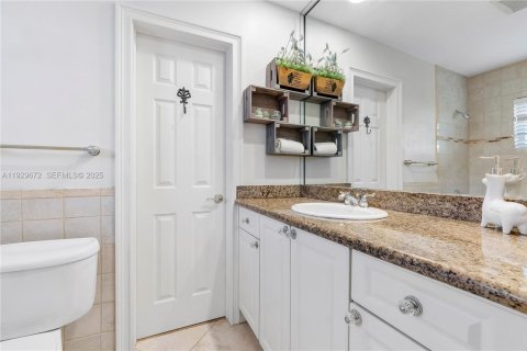 Villa ou maison à vendre à Fort Lauderdale, Floride: 4 chambres, 197.14 m2 № 1988573 - photo 15