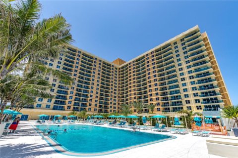 Copropriété à louer à Hollywood, Floride: 1 chambre, 69.21 m2 № 2036225 - photo 27