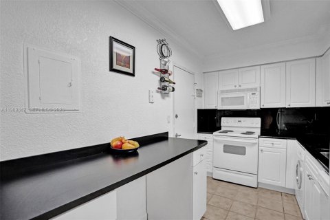 Copropriété à louer à Hollywood, Floride: 1 chambre, 69.21 m2 № 2036225 - photo 16