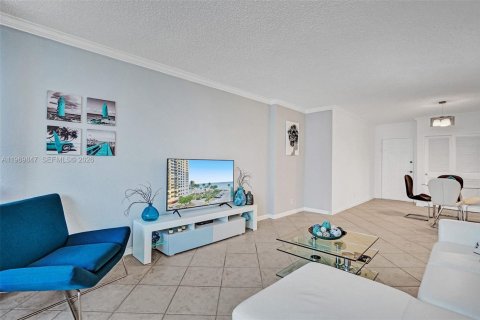 Copropriété à louer à Hollywood, Floride: 1 chambre, 69.21 m2 № 2036225 - photo 6