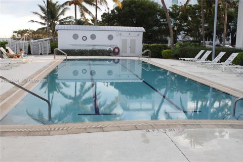 Condo in Miami, Florida, 1 bedroom  № 2242410 - photo 20