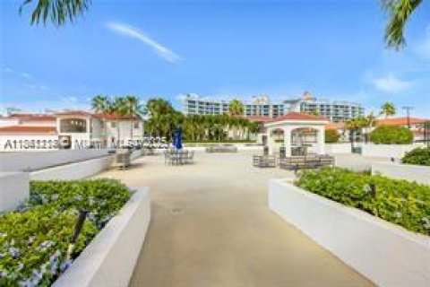 Copropriété à louer à Aventura, Floride: 3 chambres, 122.63 m2 № 1889394 - photo 23