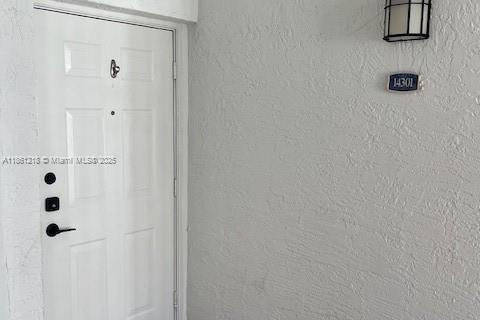 Copropriété à louer à Aventura, Floride: 3 chambres, 122.63 m2 № 1889394 - photo 3