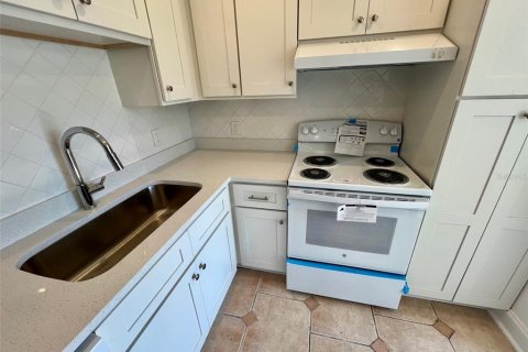Condominio en venta en Clearwater, Florida, 2 dormitorios, 100.98 m2 № 2110164 - foto 12