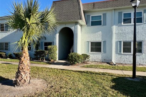 Condominio en Clearwater, Florida, 2 dormitorios  № 2110164