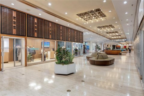 Condominio en alquiler en Miami, Florida, 2 dormitorios, 91.97 m2 № 2047704 - foto 20