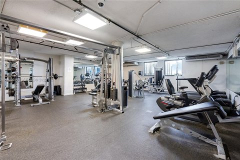 Condominio en alquiler en Miami, Florida, 2 dormitorios, 91.97 m2 № 2047704 - foto 19