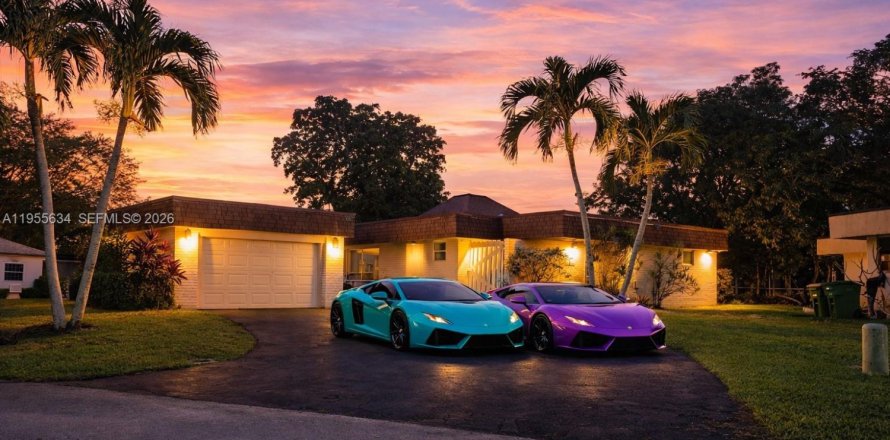 House in Tamarac, Florida 3 bedrooms, 179.95 sq.m. № 2010334