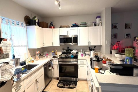 Adosado en alquiler en Miami Gardens, Florida, 3 dormitorios, 131.64 m2 № 1848858 - foto 4