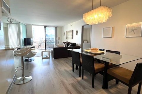 Condominio en alquiler en Aventura, Florida, 1 dormitorio, 98.94 m2 № 2056697 - foto 21