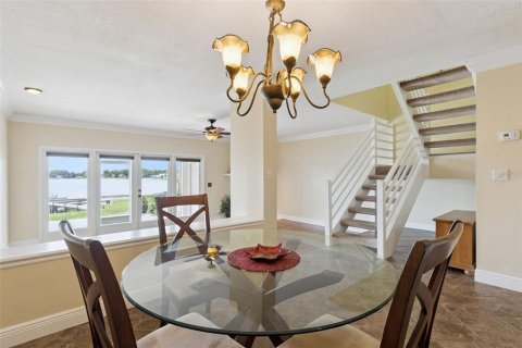 House in Clermont, Florida 3 bedrooms, 149.57 sq.m. № 2237422 - photo 22