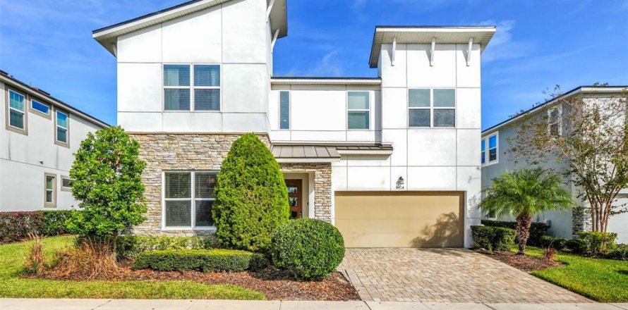 House in Kissimmee, Florida 9 bedrooms, 405.33 sq.m. № 2149287