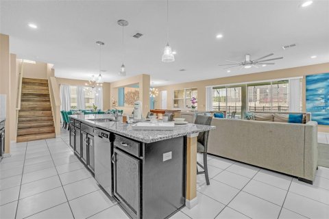 House in Kissimmee, Florida 9 bedrooms, 405.33 sq.m. № 2149287 - photo 20