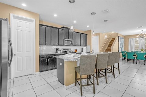 House in Kissimmee, Florida 9 bedrooms, 405.33 sq.m. № 2149287 - photo 21
