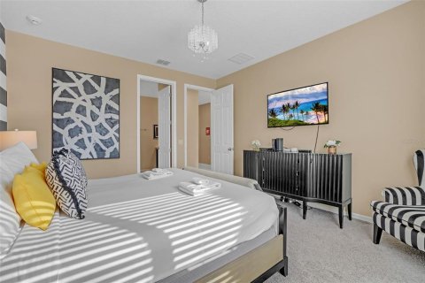 House in Kissimmee, Florida 9 bedrooms, 405.33 sq.m. № 2149287 - photo 26