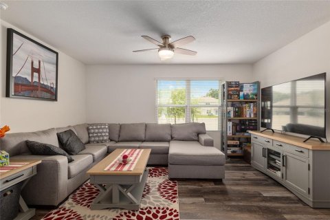 Villa ou maison à vendre à Alachua, Floride: 4 chambres, 164.72 m2 № 2111173 - photo 13