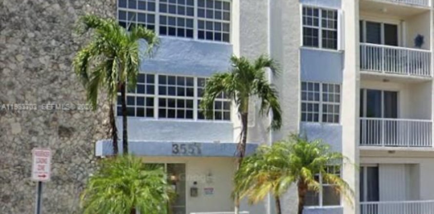 Apartamento en Miami, Florida 2 dormitorios, 65.03 m2 № 2048582