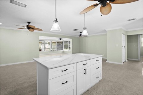 Villa ou maison à louer à Treasure Island, Floride: 3 chambres, 140.38 m2 № 1636586 - photo 12