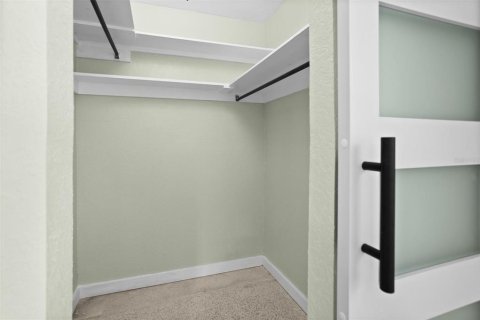 Villa ou maison à louer à Treasure Island, Floride: 3 chambres, 140.38 m2 № 1636586 - photo 21