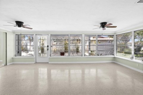 Villa ou maison à louer à Treasure Island, Floride: 3 chambres, 140.38 m2 № 1636586 - photo 15