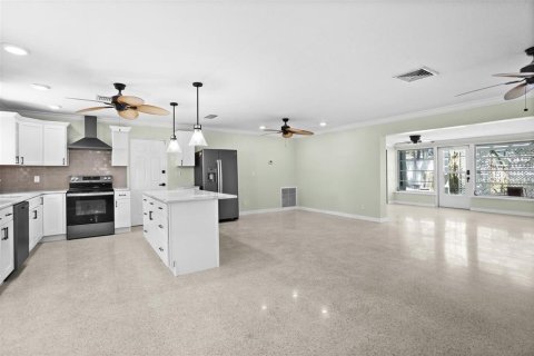 Villa ou maison à louer à Treasure Island, Floride: 3 chambres, 140.38 m2 № 1636586 - photo 7