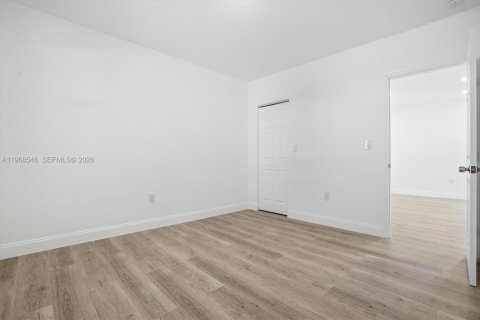 Купить виллу или дом в Майами, Флорида 3 спальни, 135.27м2, № 2029852 - фото 21