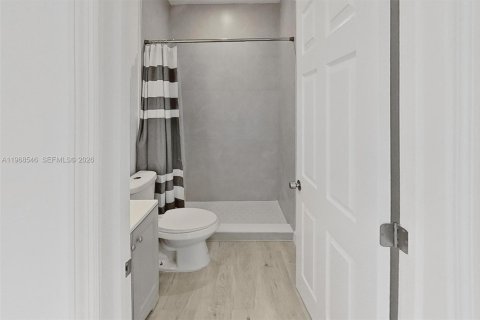Купить виллу или дом в Майами, Флорида 3 спальни, 135.27м2, № 2029852 - фото 19