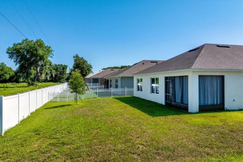 Casa en venta en Okahumpka, Florida, 3 dormitorios, 157 m2 № 2234297 - foto 23