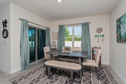 Casa en venta en Okahumpka, Florida, 3 dormitorios, 157 m2 № 2234297 - foto 12