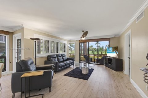 Condo in Palm Beach Gardens, Florida, 2 bedrooms  № 1790700 - photo 17