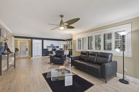 Condo in Palm Beach Gardens, Florida, 2 bedrooms  № 1790700 - photo 27