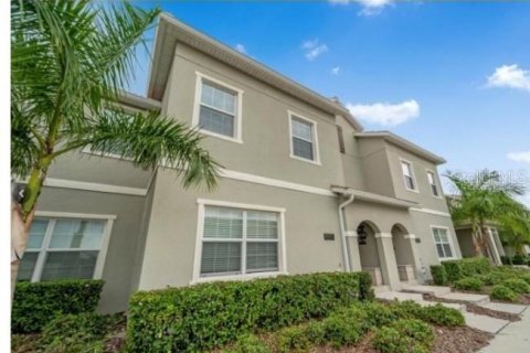 Touwnhouse à vendre à Kissimmee, Floride: 4 chambres, 177.81 m2 № 2299149 - photo 3