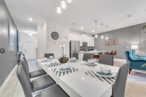Touwnhouse à vendre à Kissimmee, Floride: 4 chambres, 177.81 m2 № 2299149 - photo 10
