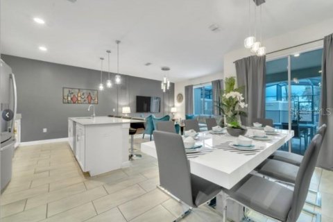Touwnhouse à vendre à Kissimmee, Floride: 4 chambres, 177.81 m2 № 2299149 - photo 30