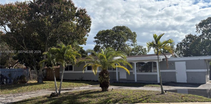 Дом в Форт-Лодердейл, Флорида 4 спальни, 134.89м2 № 2036537