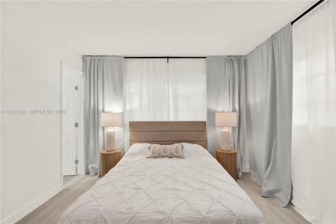 Casa en alquiler en Oakland Park, Florida, 3 dormitorios, 152.92 m2 № 2011249 - foto 13